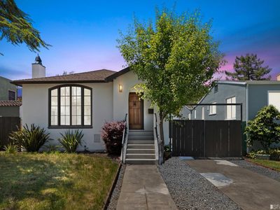 917 Laguna Ave, Burlingame, CA, 94010