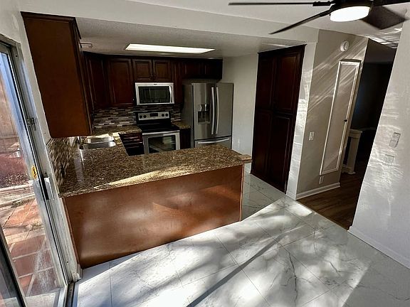 3rd image of 1261 34th St APT 28