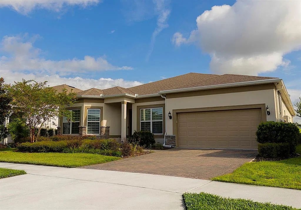 4 bed, 4.5 bath, 3009 sqft, $5,200 — Photo 1
