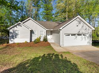 113 Greenbriar Rd, Greenwood, SC 29649