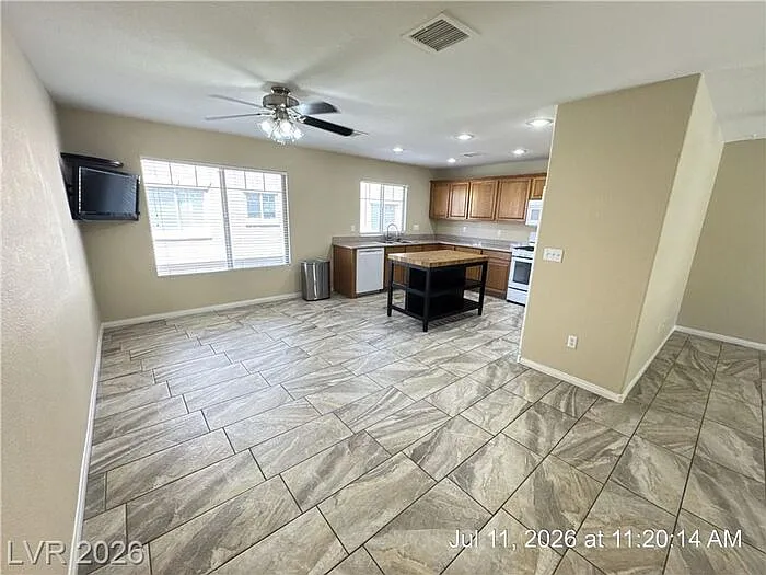 316 Fountain Crossing Ln — Photo 7