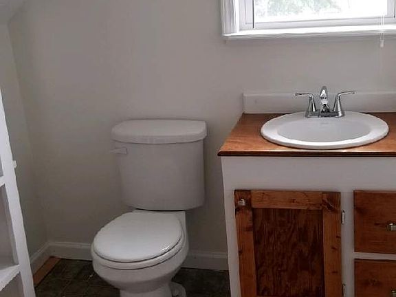 3rd image of 3312 W 118th St