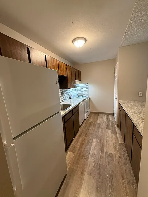 11403 E 2nd Ave — Photo 2
