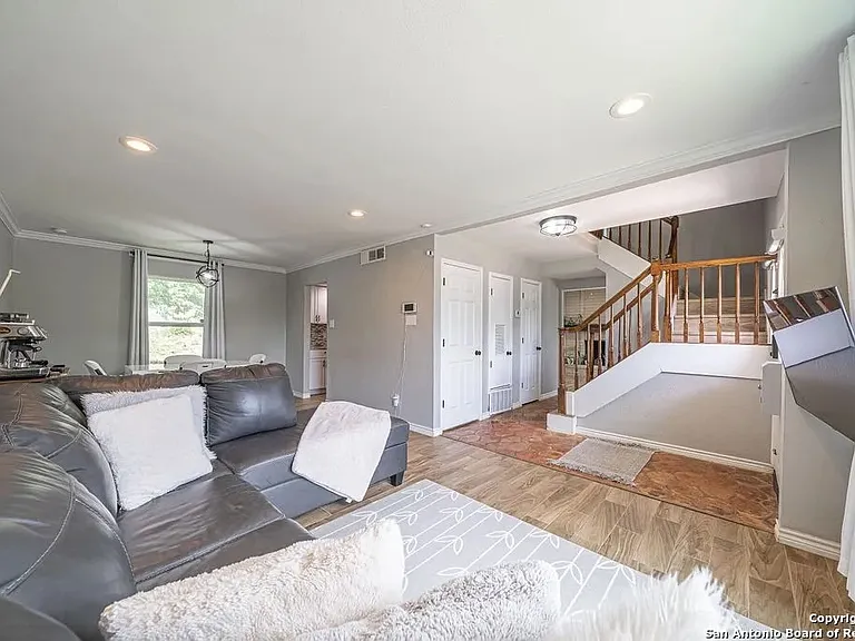 4515 Golf View Dr — Photo 8