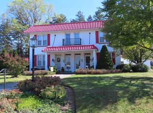 302 S Coldbrook Ave, Chambersburg, PA 17201