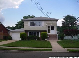 249 Ardsley St, Staten Island, NY 10306