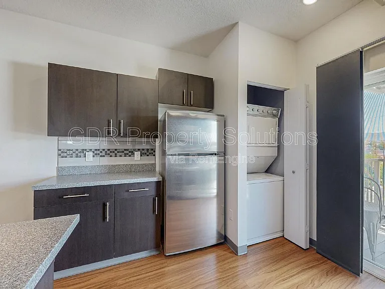 950 4th St NW #310 — Photo 7