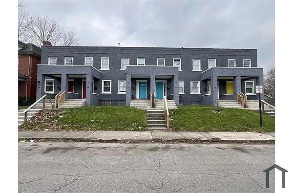 87 N Burgess Ave photo 1