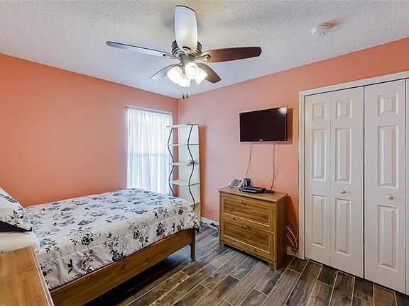 3rd image of 1044 Willow Branch Dr