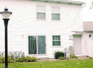 2511B Royal County Down, Uniontown, OH 44685