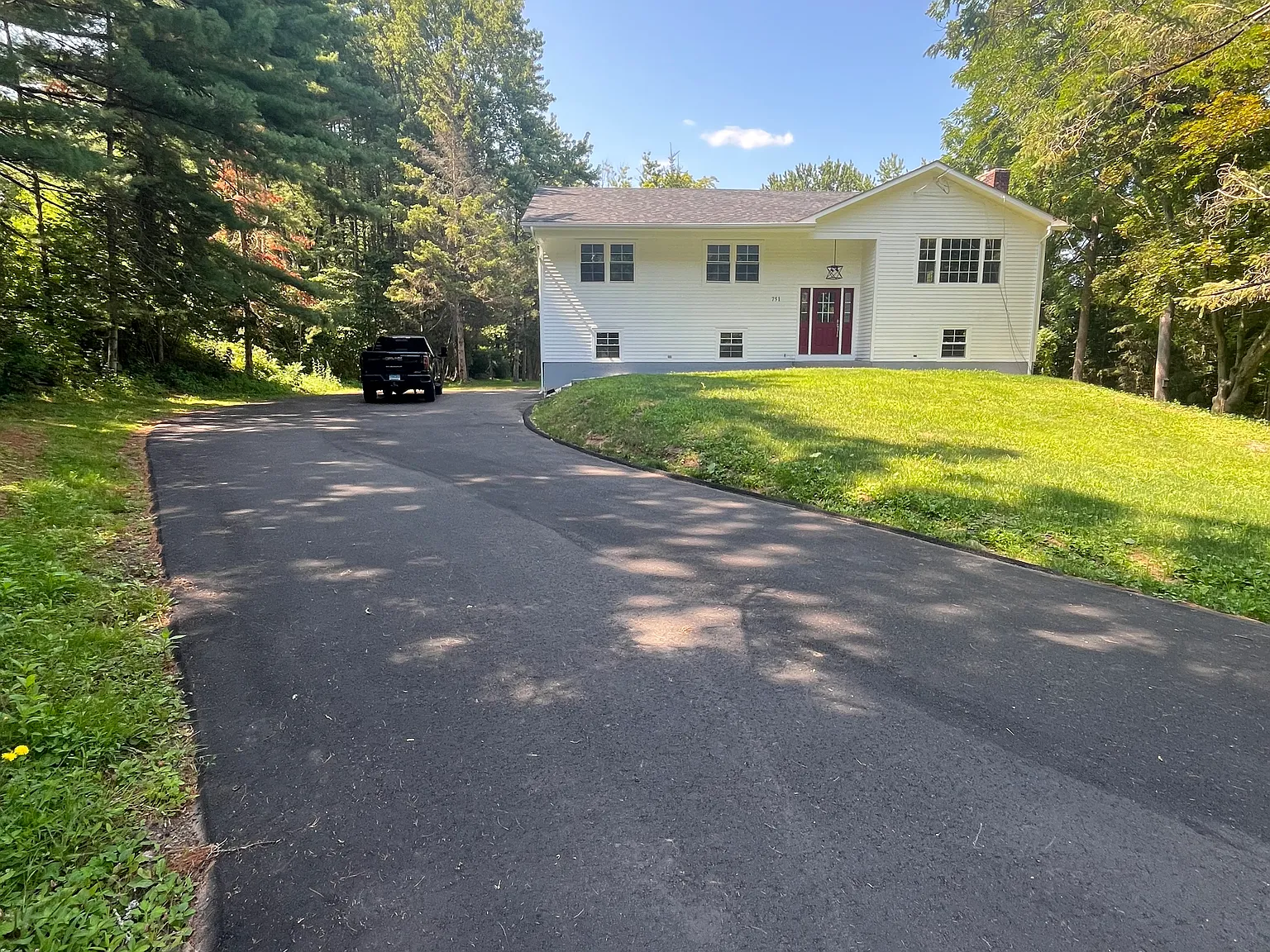 3 bed, 2.5 bath, 1912 sqft, $3,500 — Photo 2