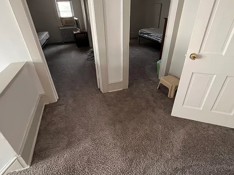 5859 Hobart St #2 — Photo 4