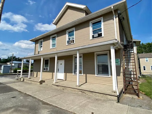 66 Lake St APT 3, Le Roy, NY 14482