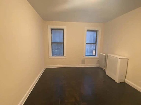 5th image of 144 E 208th St APT Ge