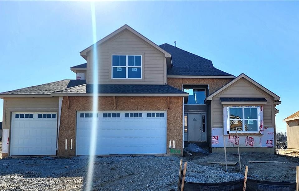 8008 Brockway St, Lenexa, KS 66220 MLS 2423856 Zillow