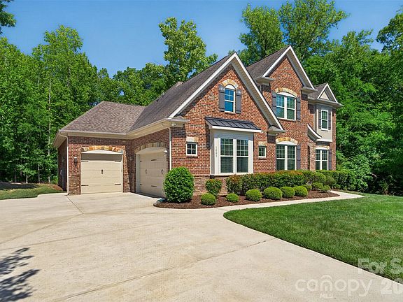 4th image of 1005 Kara Ct
