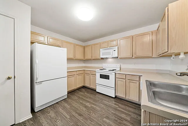 6018 Norse — Photo 12