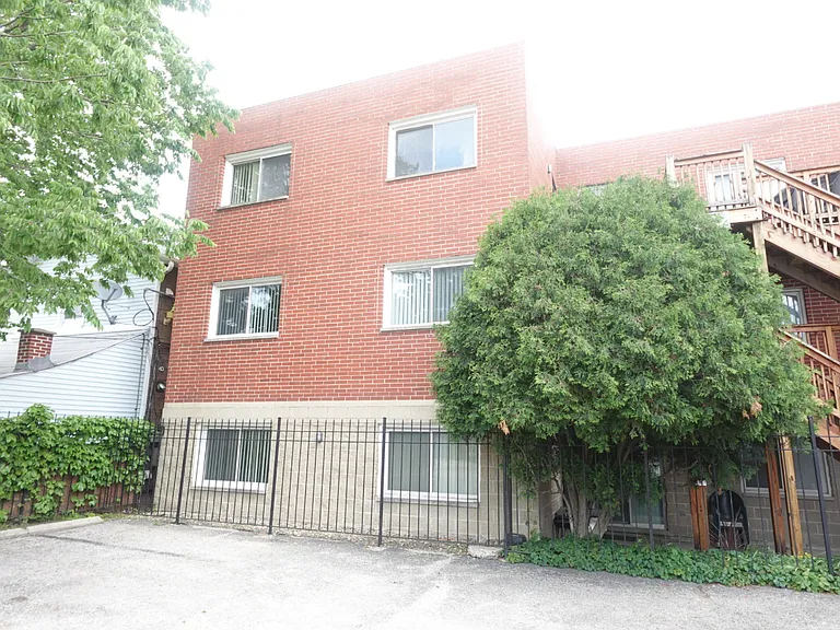 824 S Leavitt St #B — Photo 20