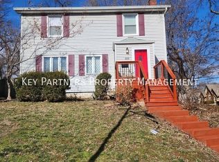 318 E 68th St, Kansas City, MO 64113