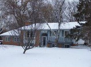 W127S6576 Longfellow Ln, Muskego, WI 53150