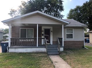 554 10th St, Wood River, IL