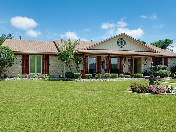 3rd image of 14722 Tanglewood Dr