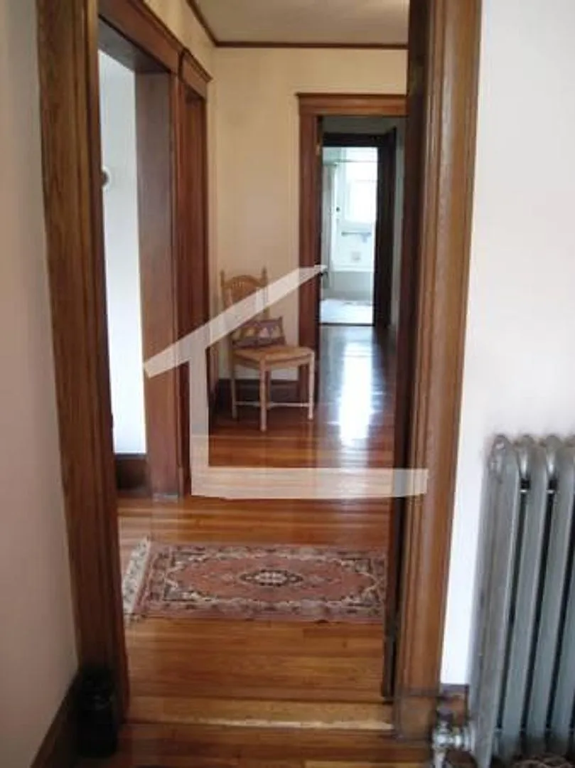 Central Brighton Location. Central Heat/AC, Laundry, Porch, Backyard, Eat-in Kitchen — Photo 2