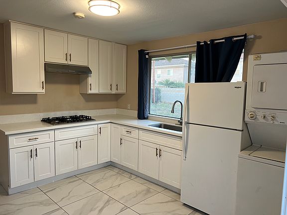 3rd image of 2448 Ablano Ave #103