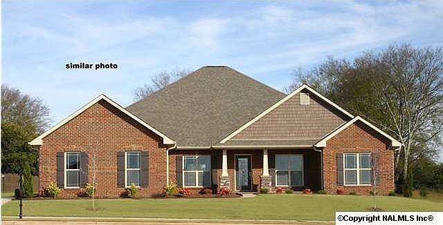 1st image of 2610 Park Hampton Dr