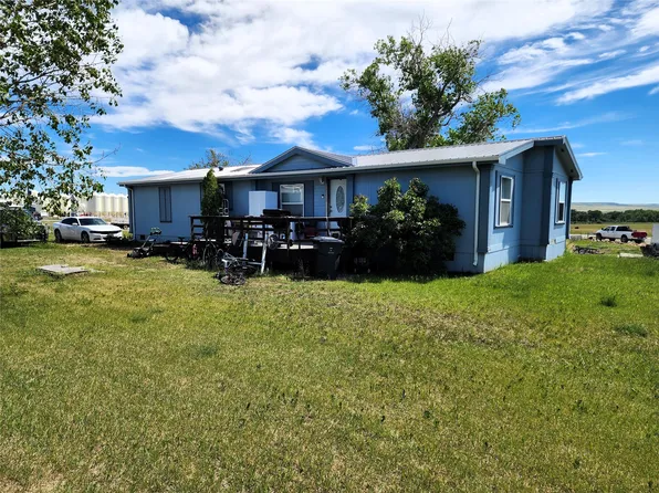 13 14th Ave NE, Choteau, MT 59422