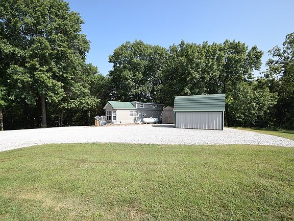 3rd image of 17218 Hickory Ct