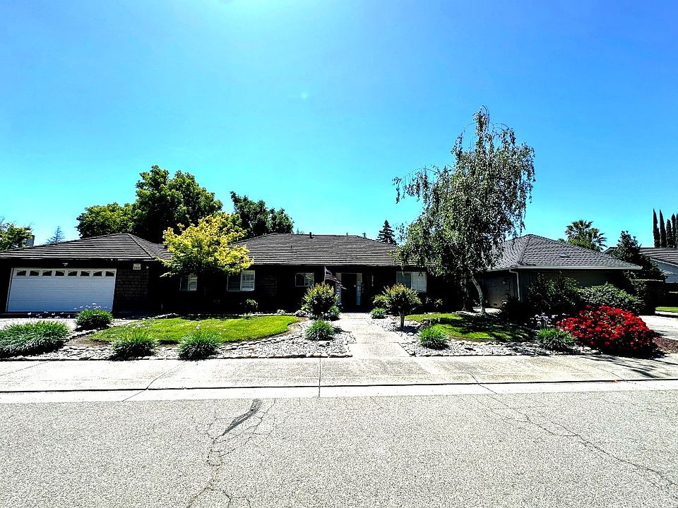 1st image of 2616 Meadow Lake Dr