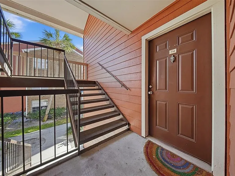 10200 Gandy Blvd N #714 — Photo 15