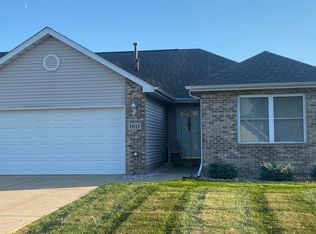 1611 Chestnut Dr, Crown Point, IN 46307