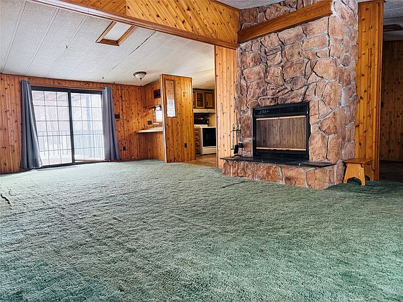 2nd image of 6275 Meadville Rd