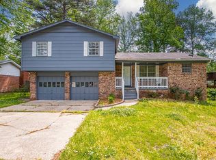 10709 Excalibur Dr, Little Rock, AR 72209