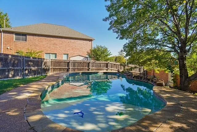 4 bed, 2.5 bath, 2236 sqft, $2,795 — Photo 3