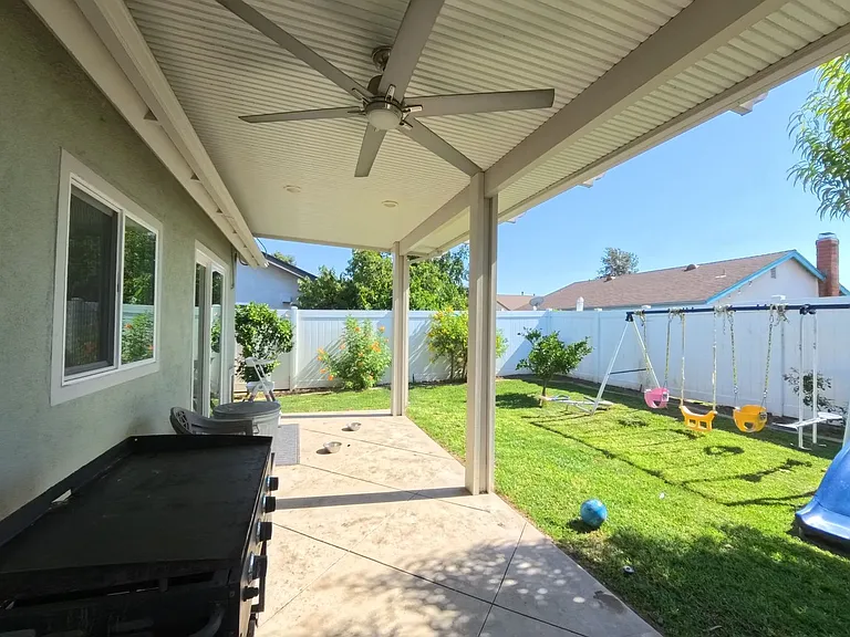 4352 Blueridge Dr — Photo 17