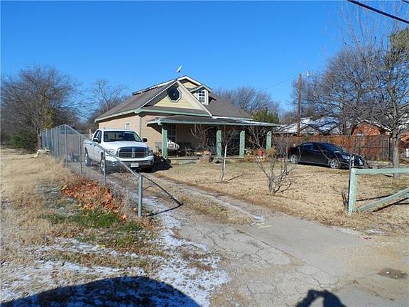 3rd image of 1414 Altman Dr