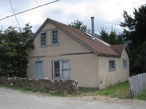 1st image of 107 W Elder Ave