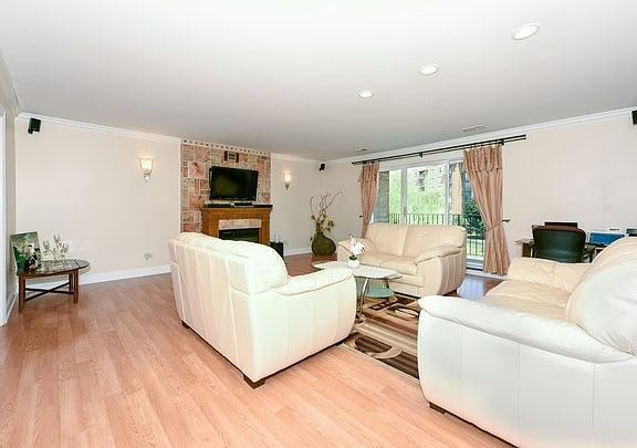 4th image of 1777 W Crystal Ln Unit 308