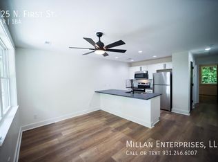 425 S 1st St, Clarksville, TN 37040