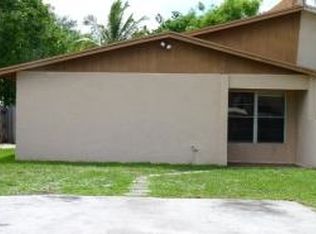 5946 S Rue Rd, West Palm Beach, FL 33415