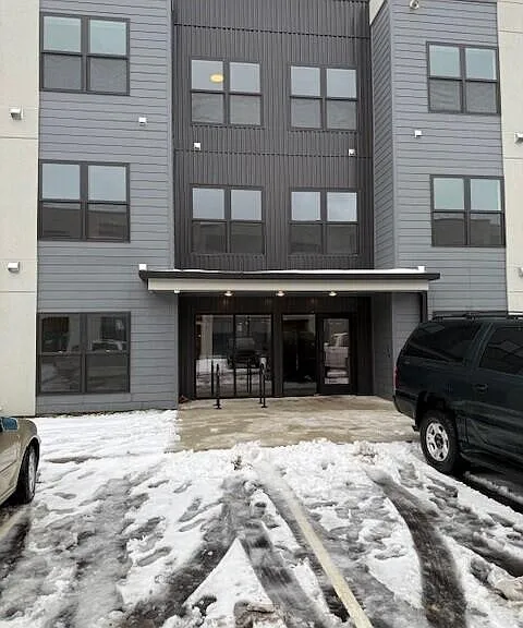 2645 Burton Rd #4 — Photo 1