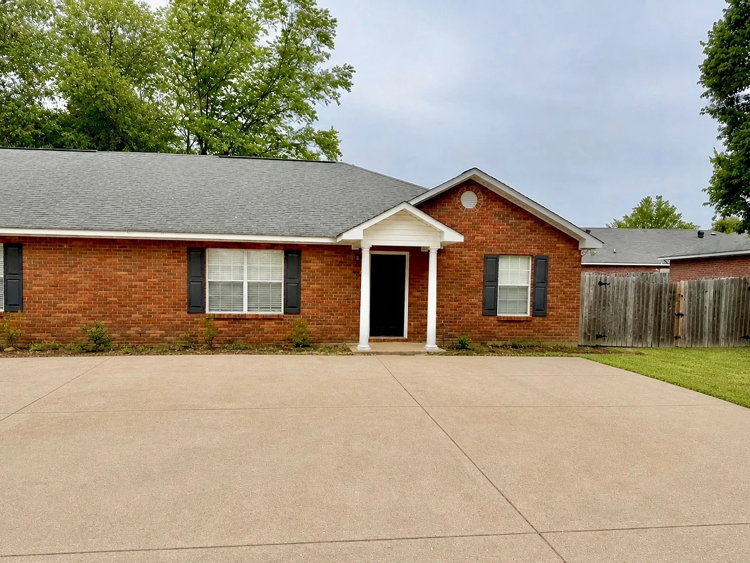 Updated Auburn Duplex — Photo 2