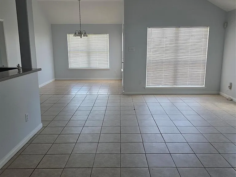 311 Burris Park Dr — Photo 9