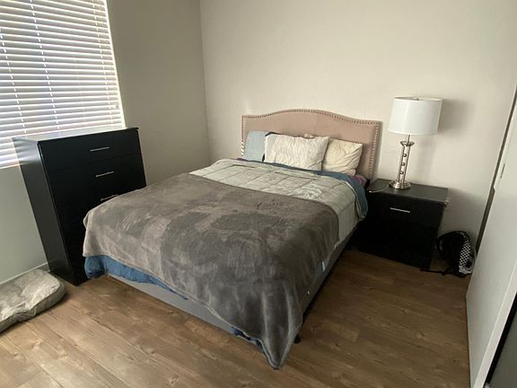 5th image of 315-17315 Millikan Ave #315