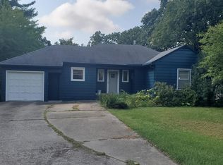 1634 Northwest Dr, Des Moines, IA 50310