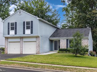 8296 Lindside Way, Springfield, VA 22153