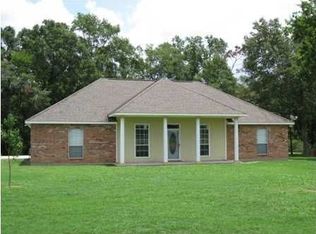 338 Suzanne Dejean Dr, Opelousas, LA 70570